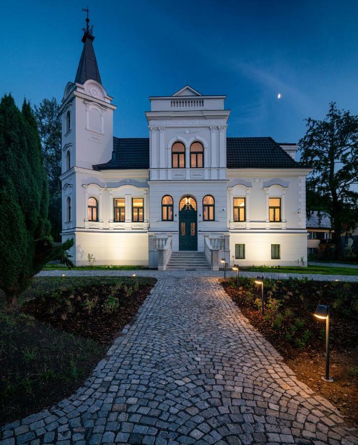 Villa Rosenaw Rožnov pod Radhoštěm Esterno foto